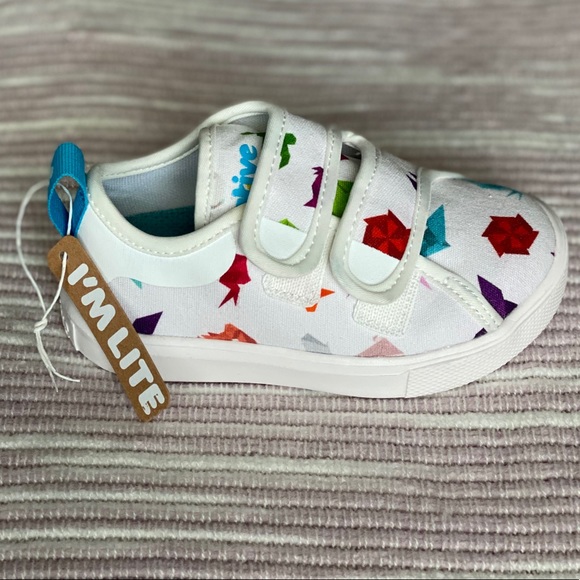 ! Brand new ! Native shoes - super light slip-on - Picture 2 of 4